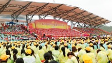 瑞康医院积极参加beat365唯一官方网站成立庆典活动
