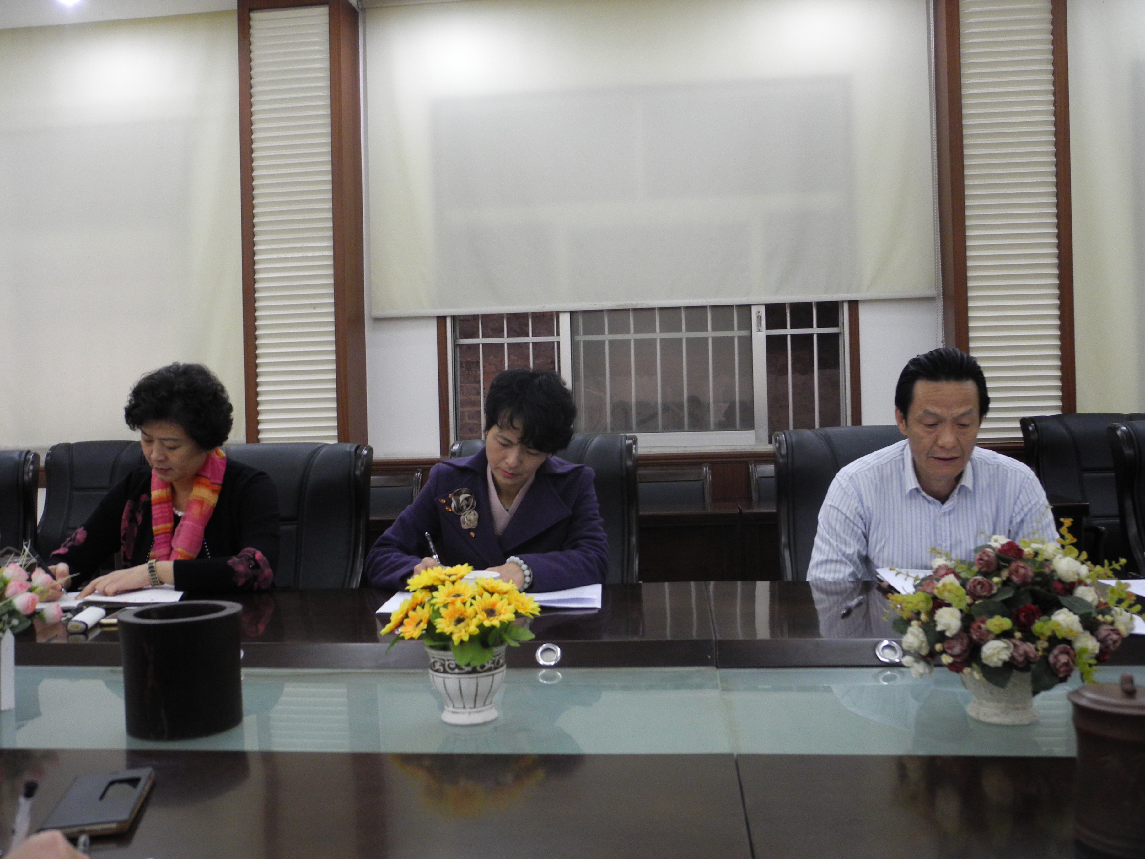 beat365唯一官方网站校工会常务副主席李欢澄到会指导