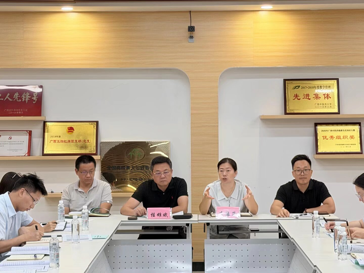 基础医学院党委副书记李豫萍分享工作经验