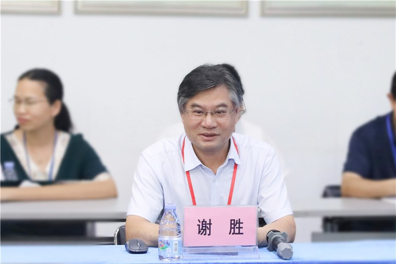 医院院长谢胜讲话