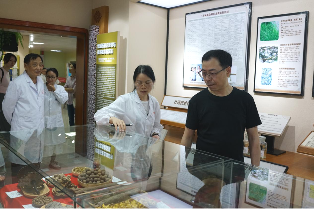 图片10 图片10